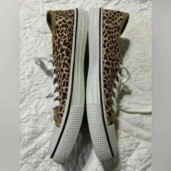Sole Mate Women leopard Print‎ Shoe Size 8/9 - Picture 3 of 4